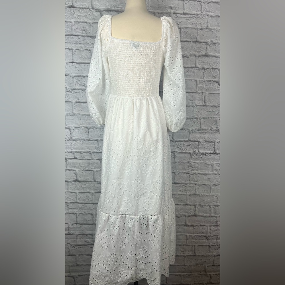 Simplee Elegant White Eyelet Summer Dress Size Medium - Picture 3 of 7